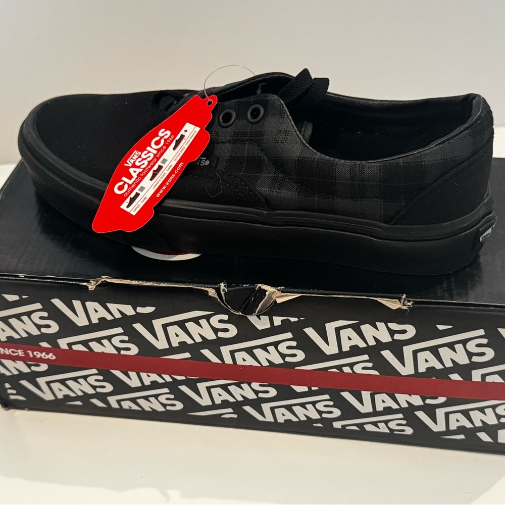 Vans shoes NEW with tags black